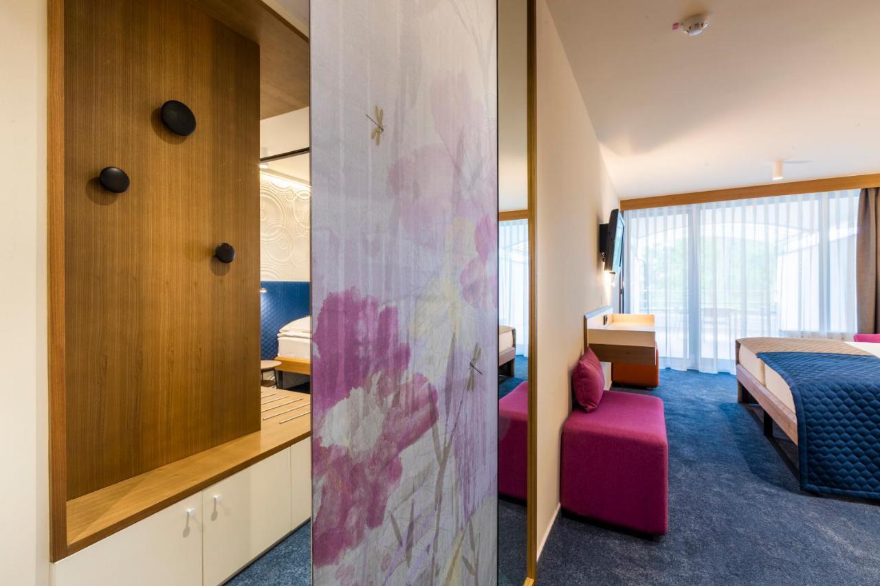 Special Offer - Double Room with Lake View and New Year's Package